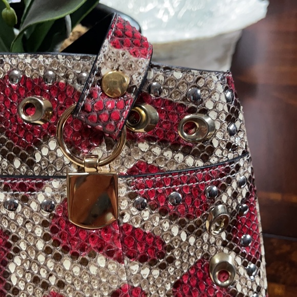 Gucci Python Shoulder Bag - Picture 3 of 8